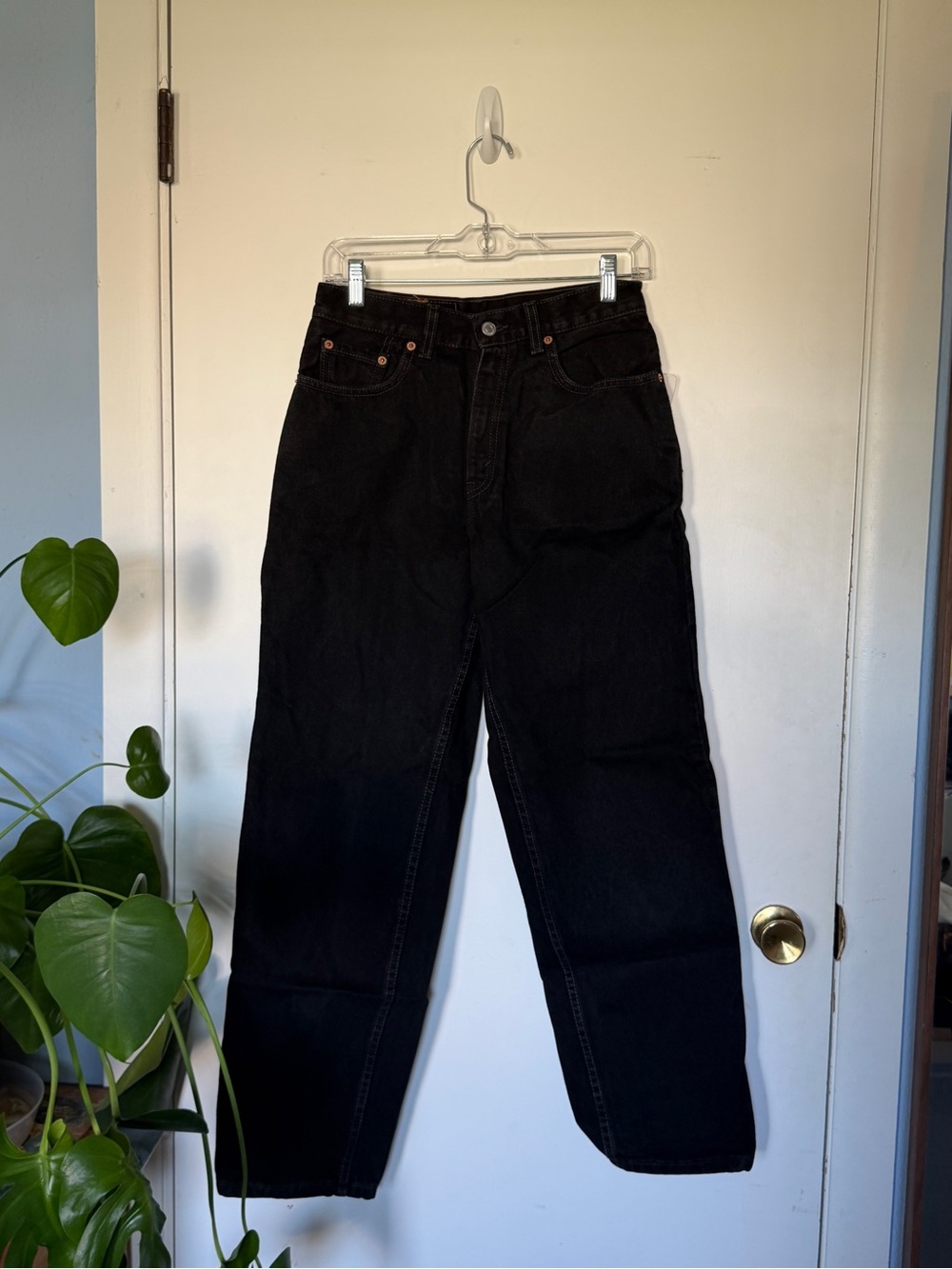 Levi’s 560 Loose Straight-Leg Jeans